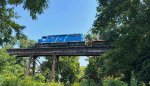 WE 7007 steps out onto the Cascade Locks trestle.